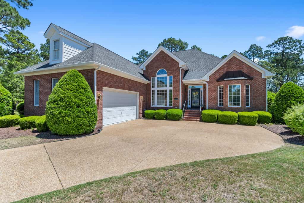 375 Broad Leaf Lane - WInding River Plantation Home