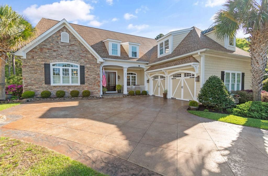 8322 Breakers Trace Court | Sold